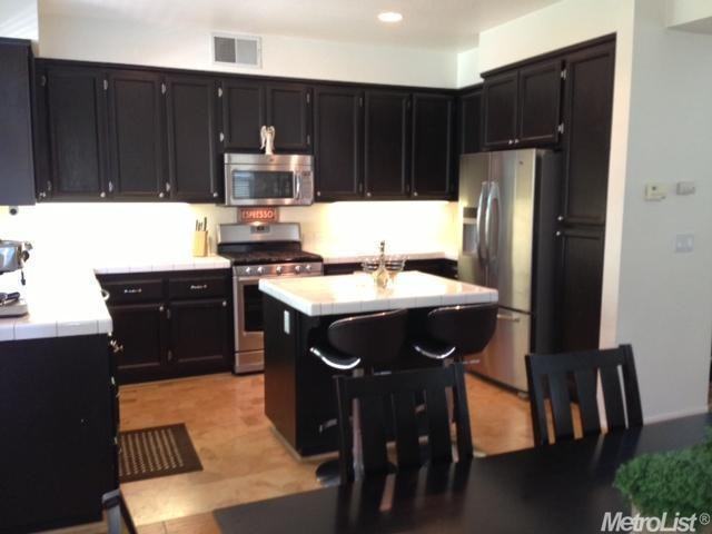 375 Coventry Cir - Photo 5 of 12