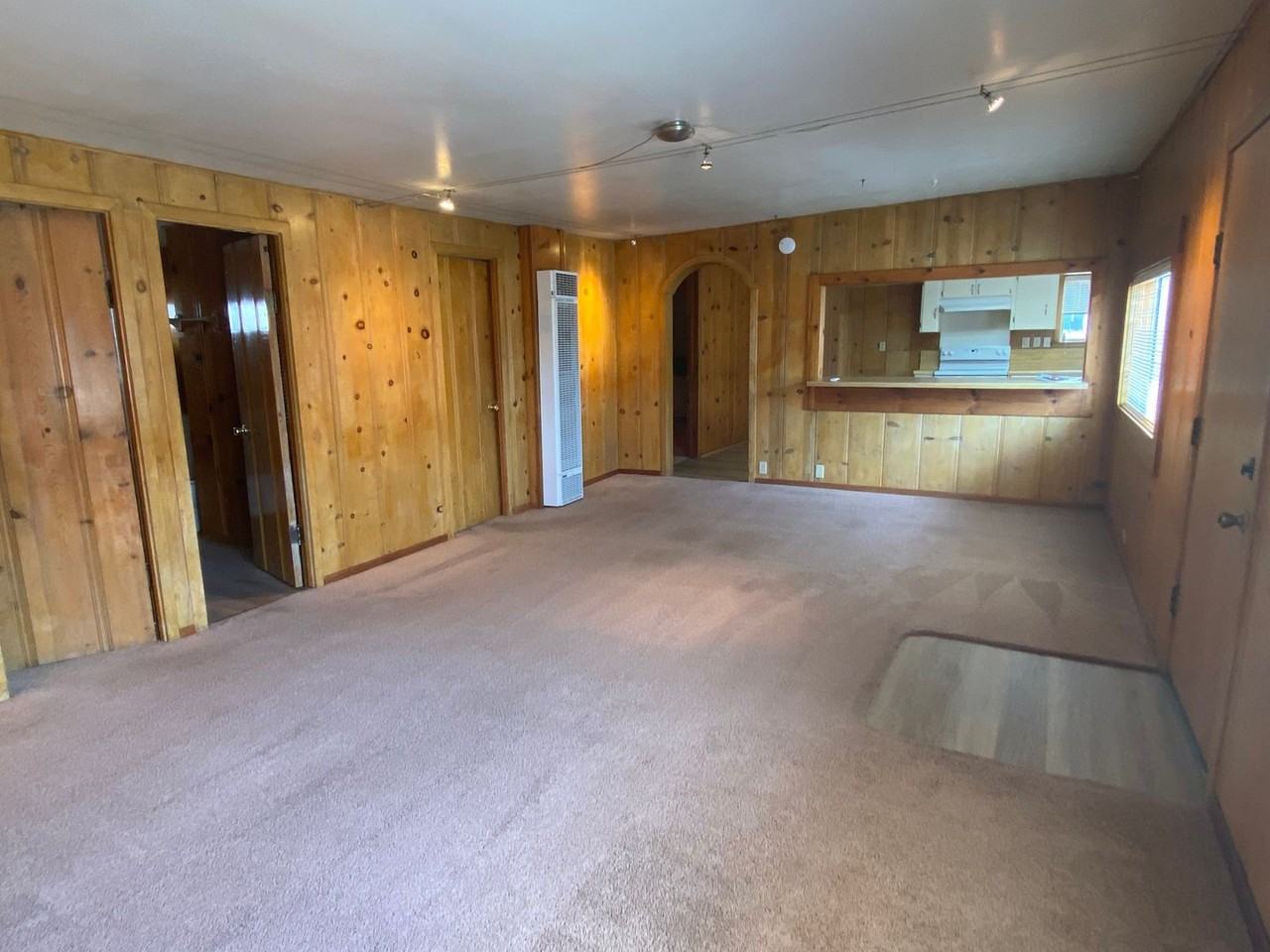 486 Trinidad St - Photo 3 of 13