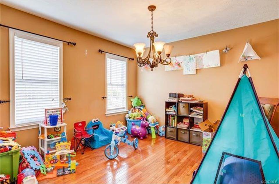 1600 Limerick Dr - Photo 3 of 25