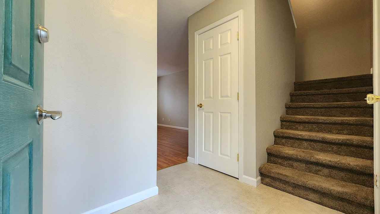 126 W Casino Rd #3 - Photo 3 of 24