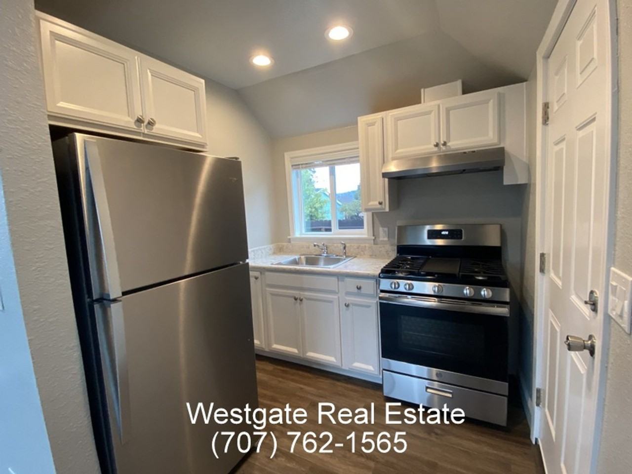 320 Bassett Street - Photo 3 of 7