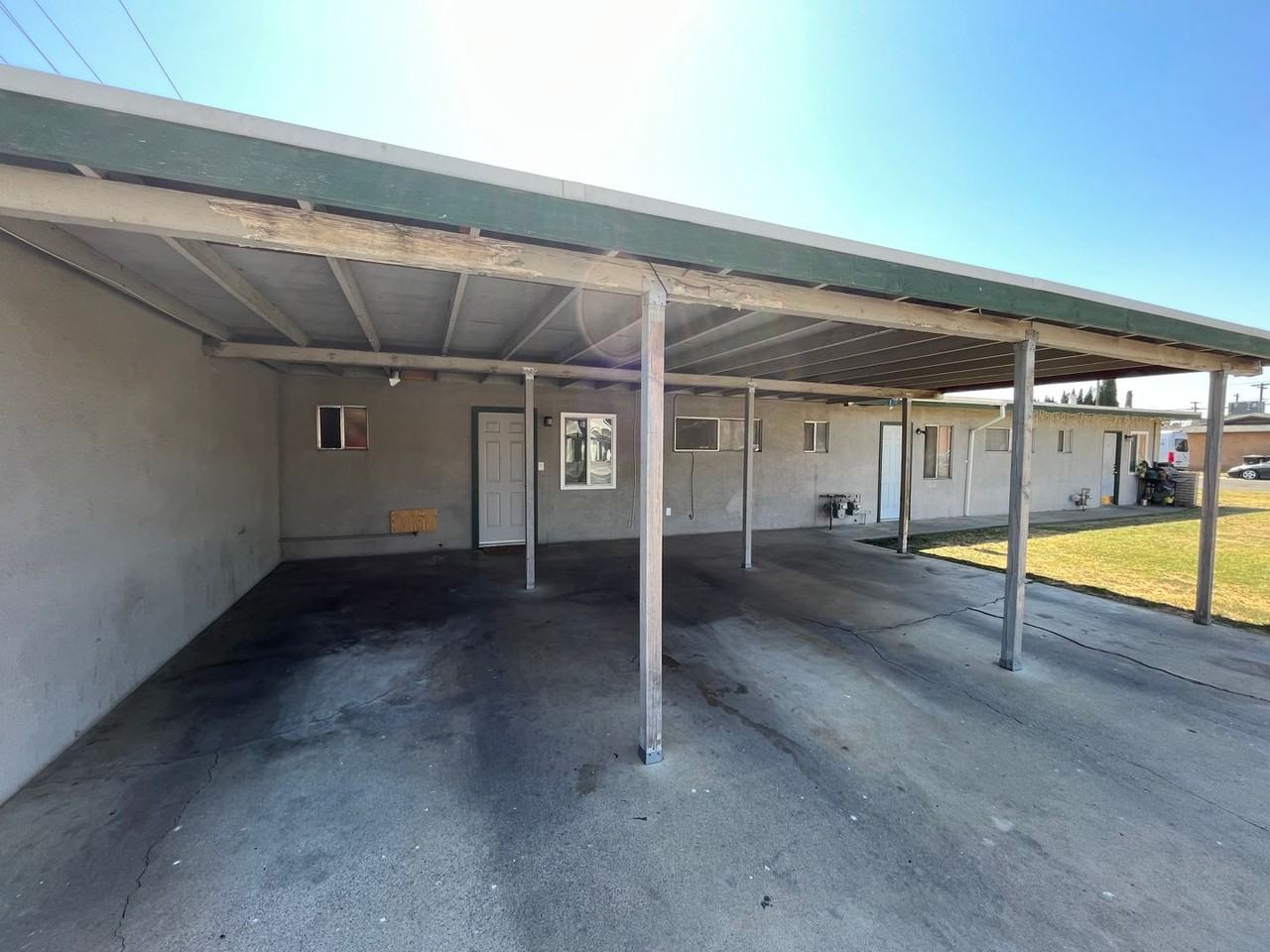 3234 - Photo 2 of 11