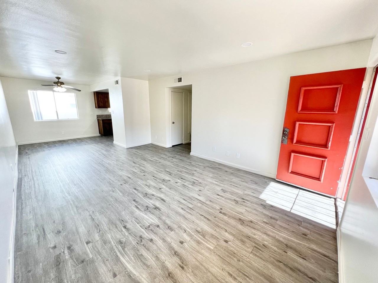 3105 E 6th St - Photo 2 of 19
