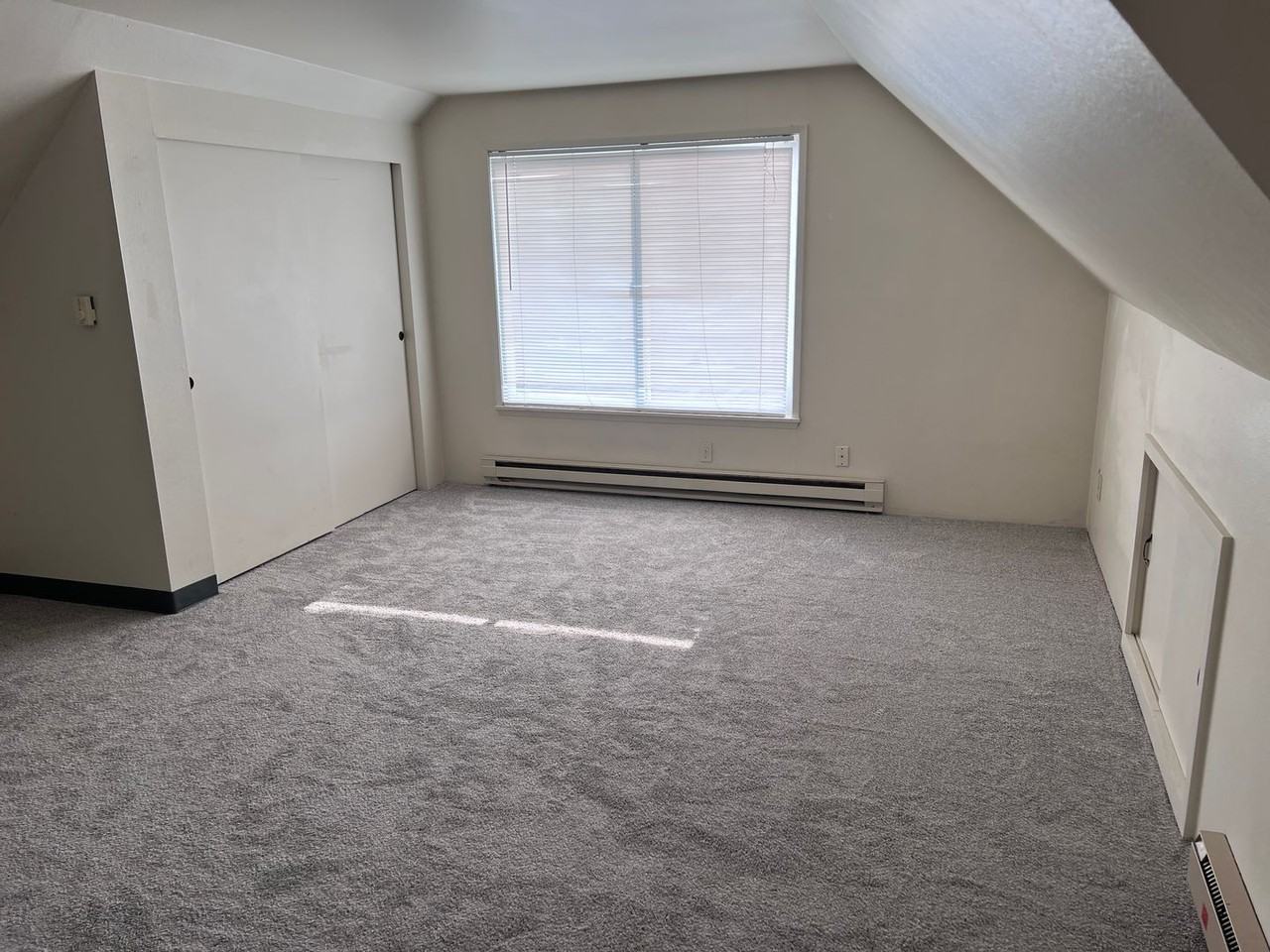 9827 270th St Nw #5 - Photo 4 of 13