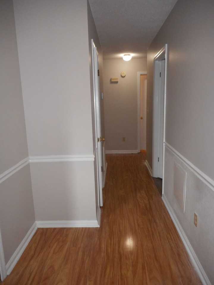 3726 Crest Dr - Photo 4 of 35