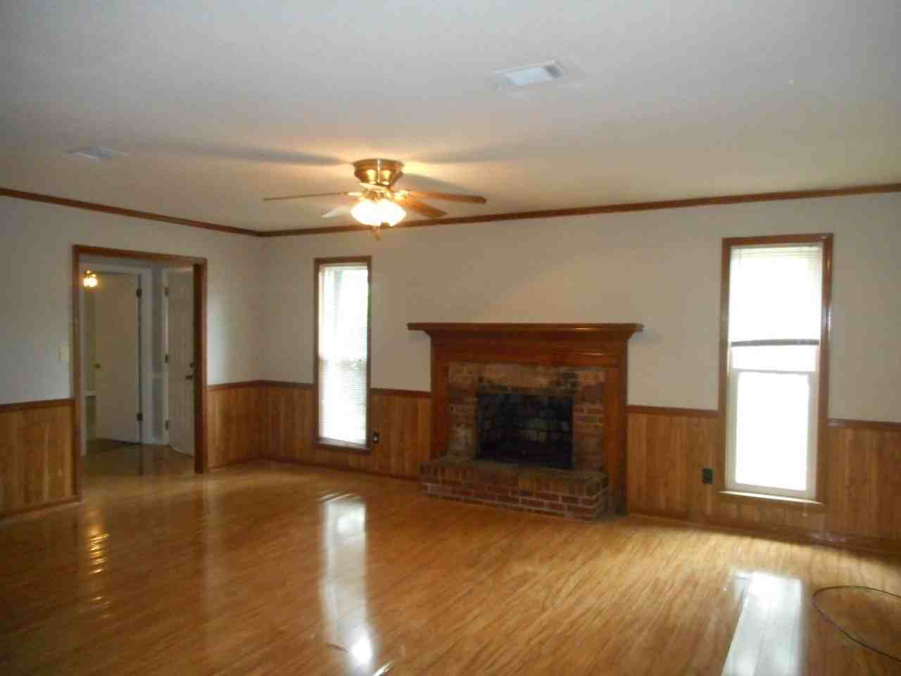 3726 Crest Dr - Photo 7 of 35
