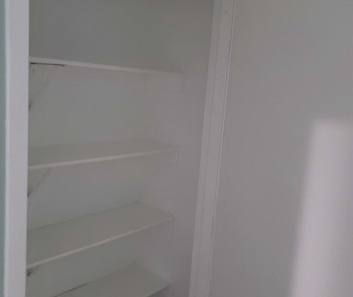 190 Dwight St - Photo 7 of 19