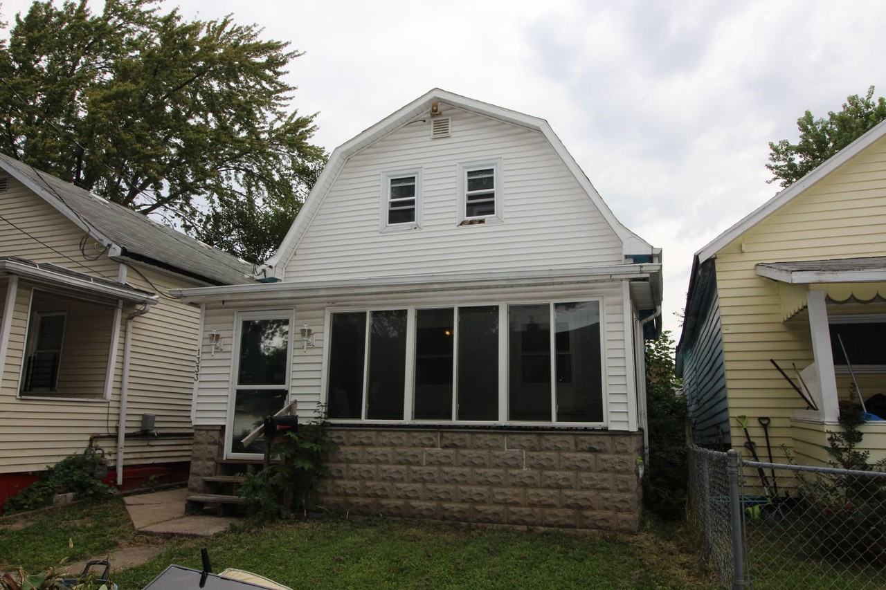 1333 Peck St - Photo 2 of 32