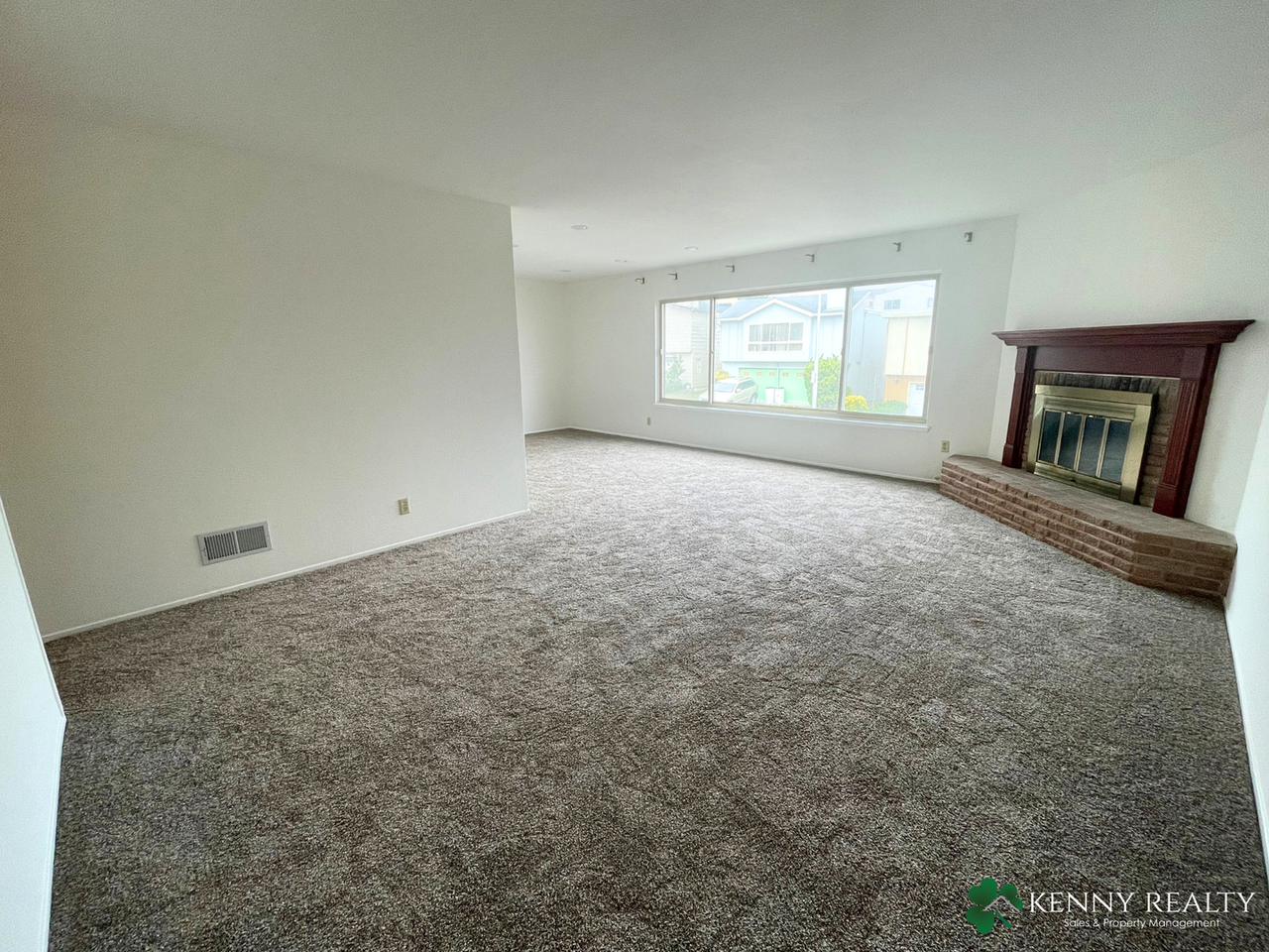 379 Morton Dr - Photo 3 of 24
