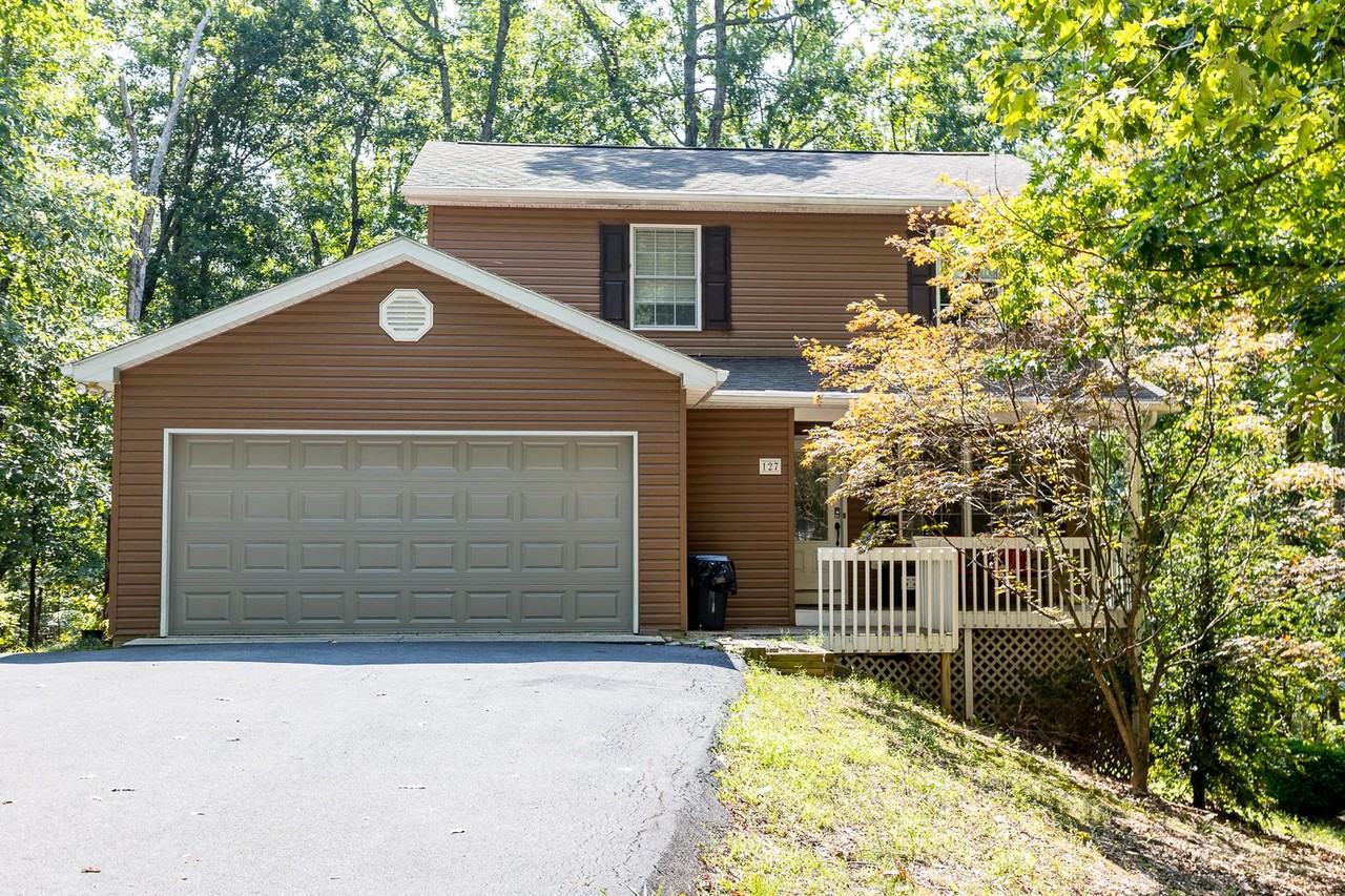 127 Melrose Ct - Photo 2 of 50