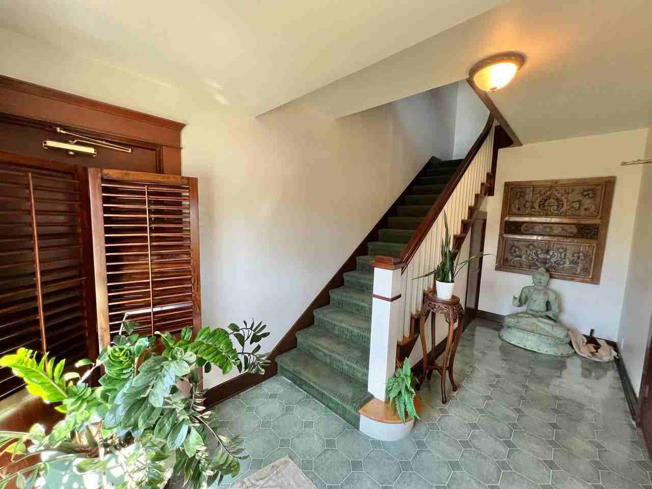 2801 E 2nd St - Photo 3 of 21