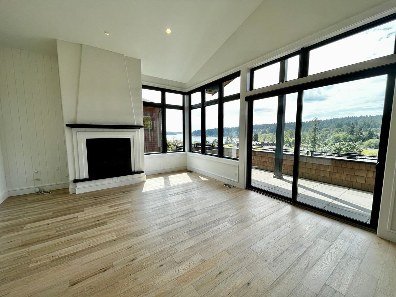 4865 Ne Dotson Loop - Photo 2 of 46