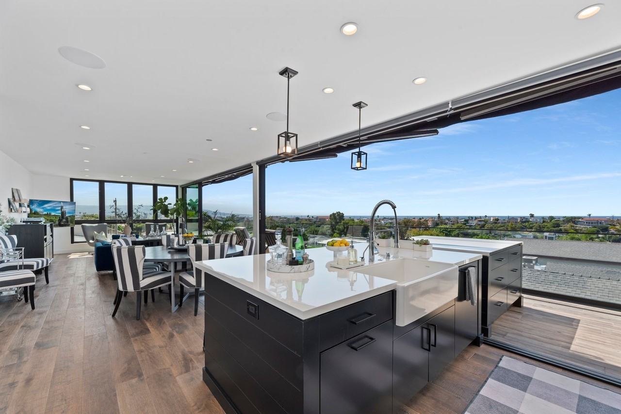 656 24th Pl - Photo 7 of 50