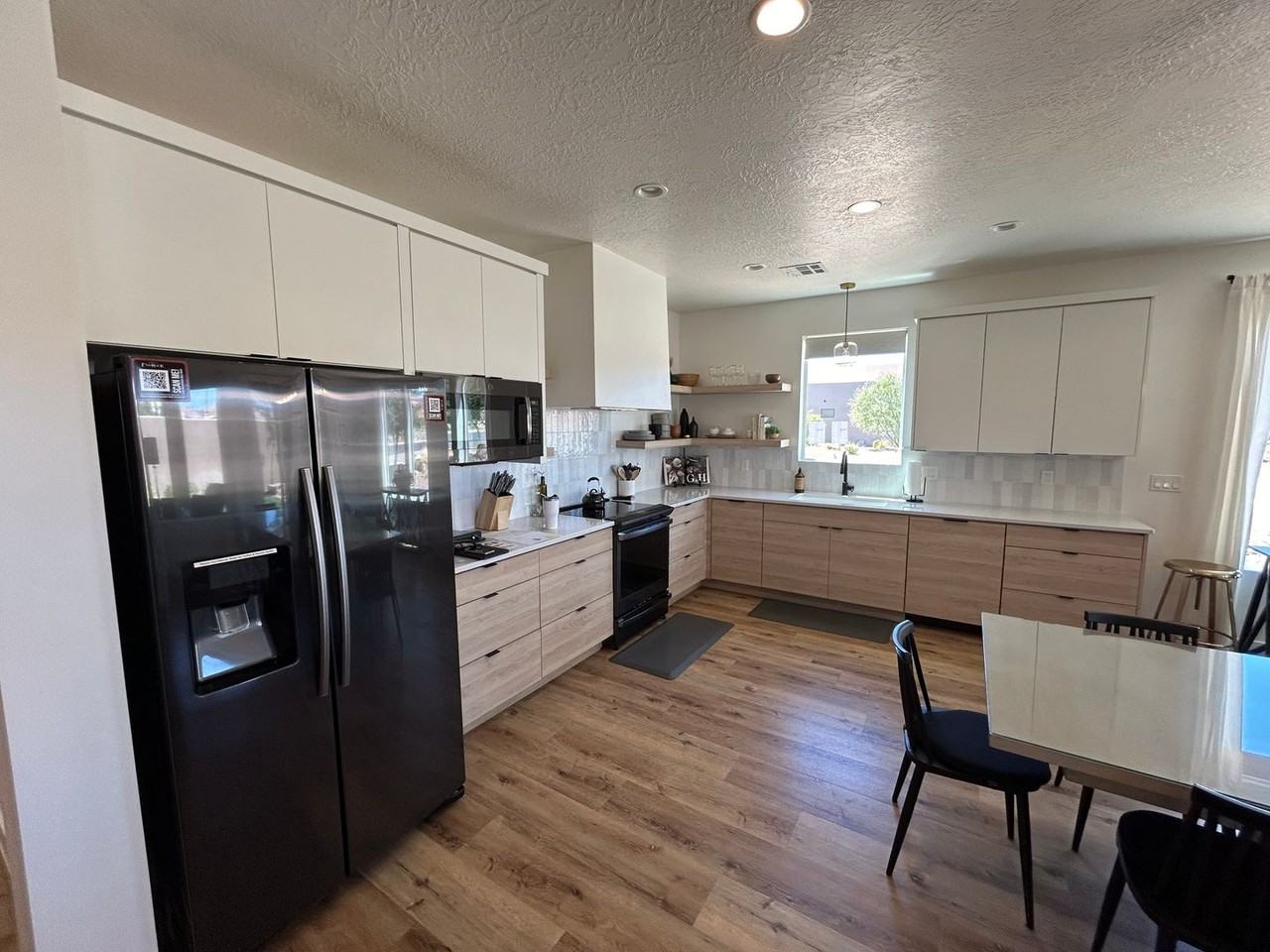 1402 W Shinnecock Cir - Photo 5 of 50