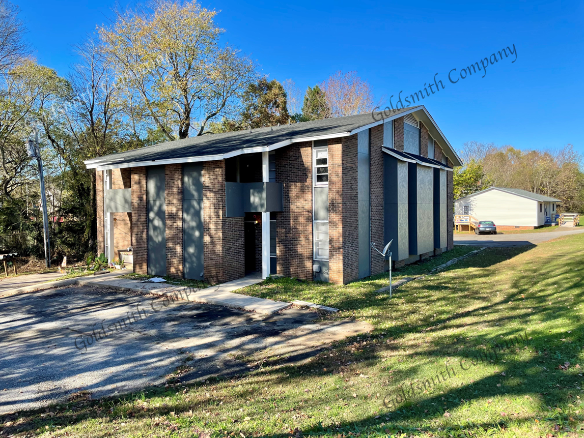 802 Powdersville Rd #3 - Photo 2 of 2