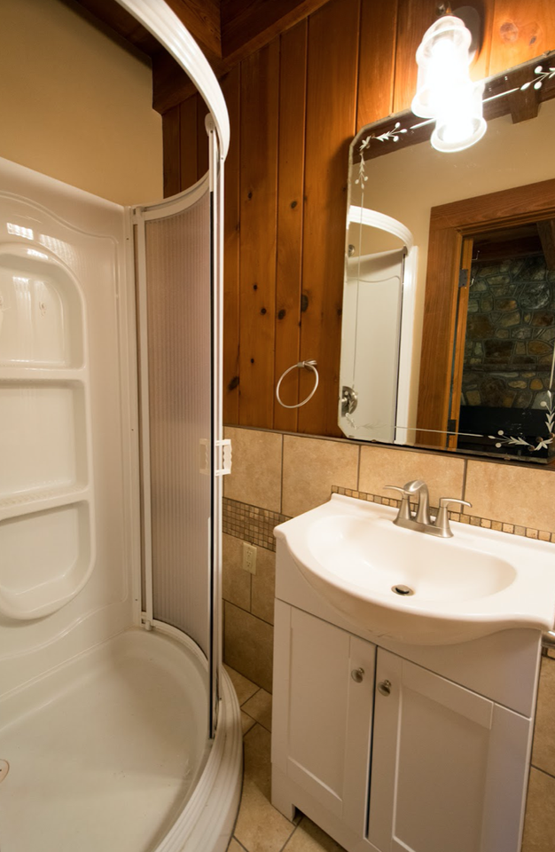 117 Lake Dr - Photo 3 of 28