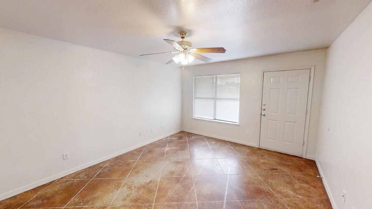 803 Harley Dr #B - Photo 5 of 28