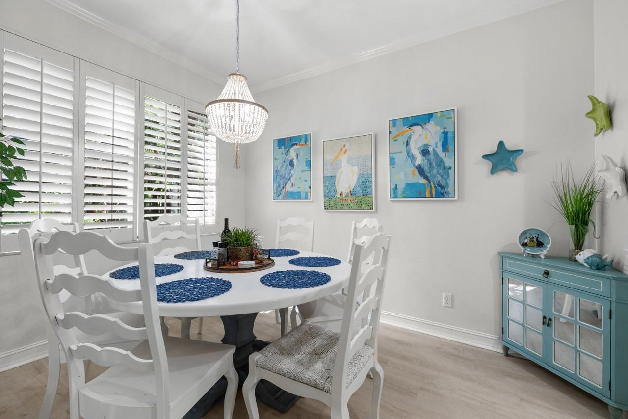 720 Tarpon Cove Dr - Photo 4 of 16