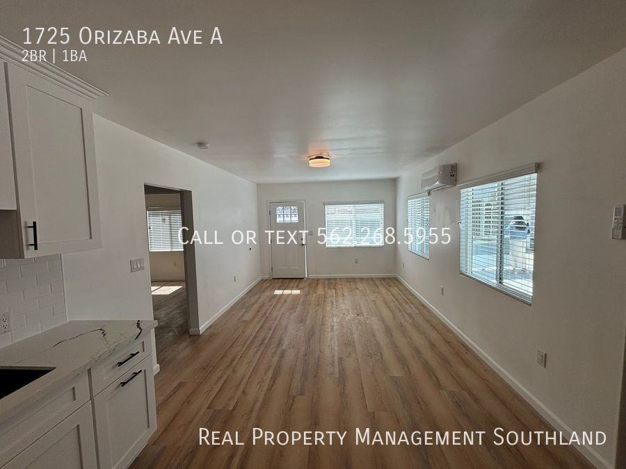 1725 Orizaba Ave - Photo 3 of 17
