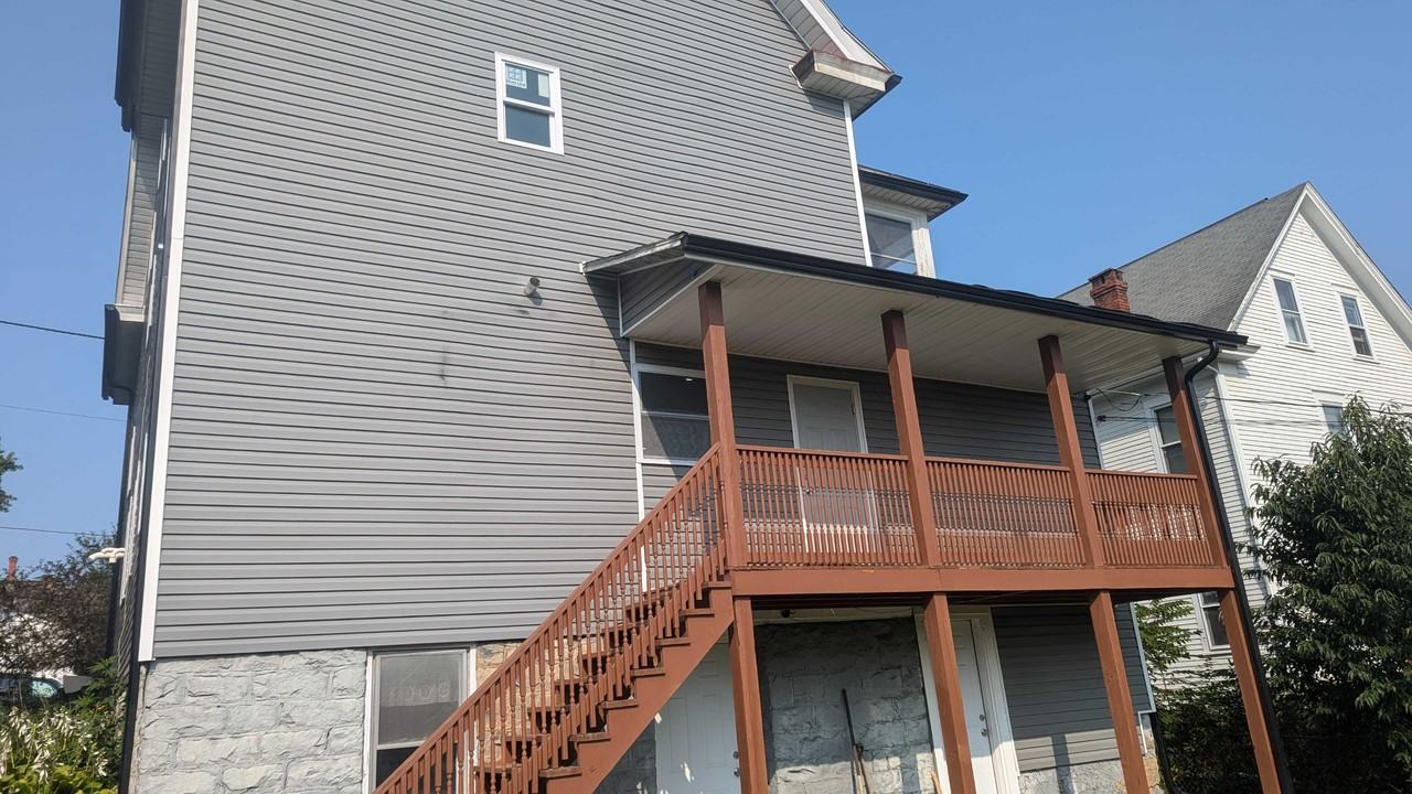 211 Central Ave #1 - Photo 3 of 15