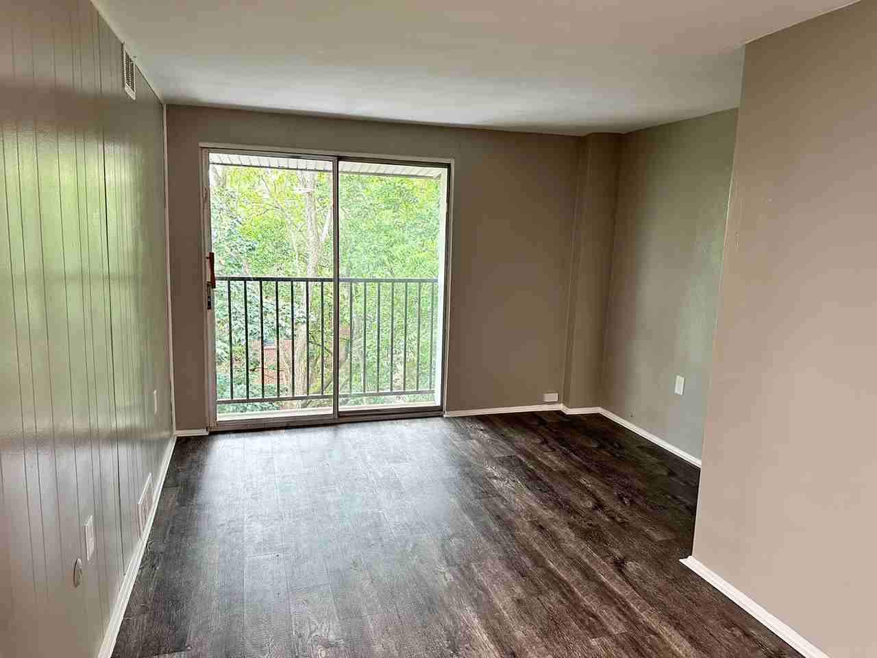 514 Guyasuta Rd #5 - Photo 2 of 11