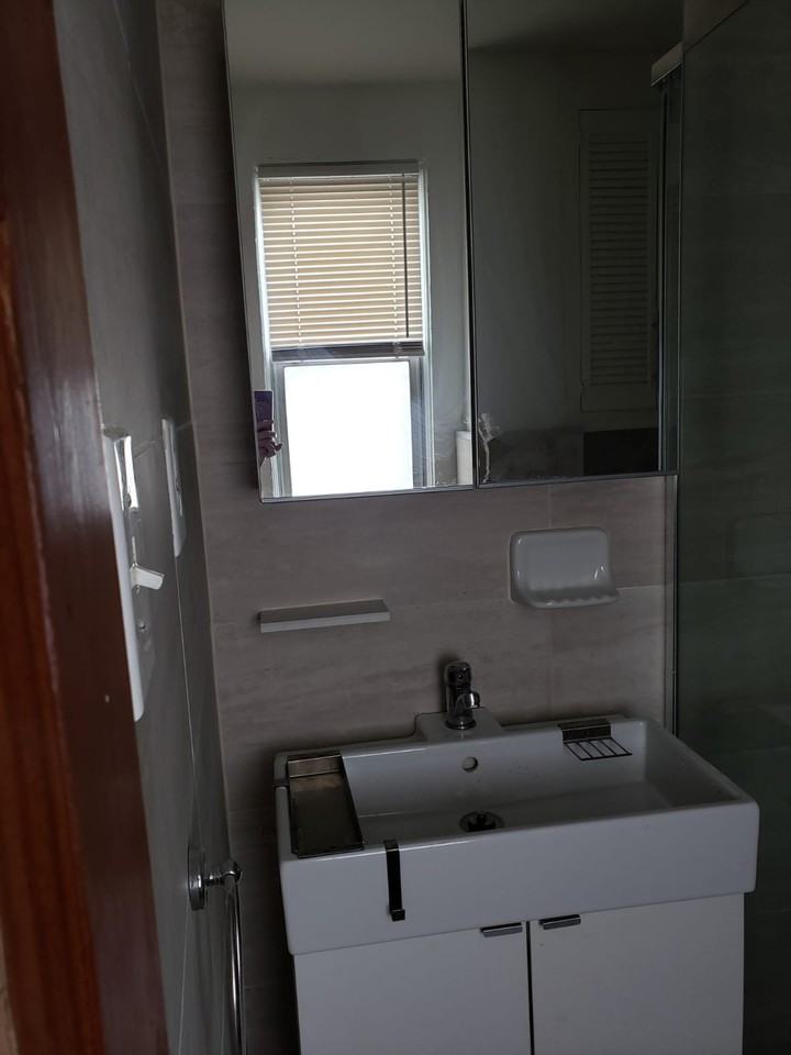 242 Valley St #2 - Photo 3 of 11