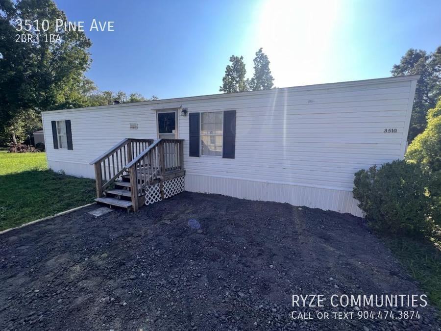 3510 Pine Ave - Photo 2 of 9