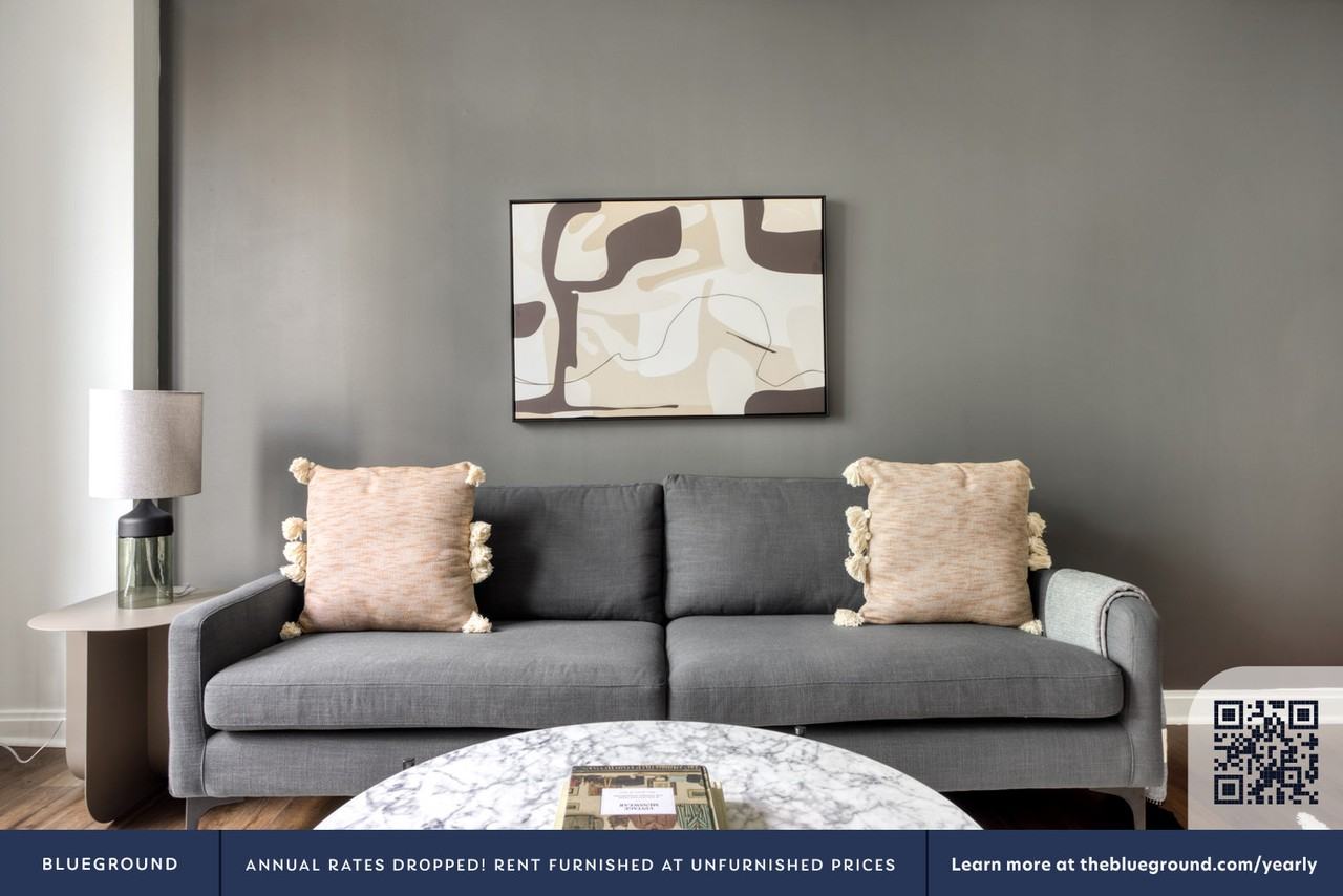 285 Third Street - Photo 4 of 109