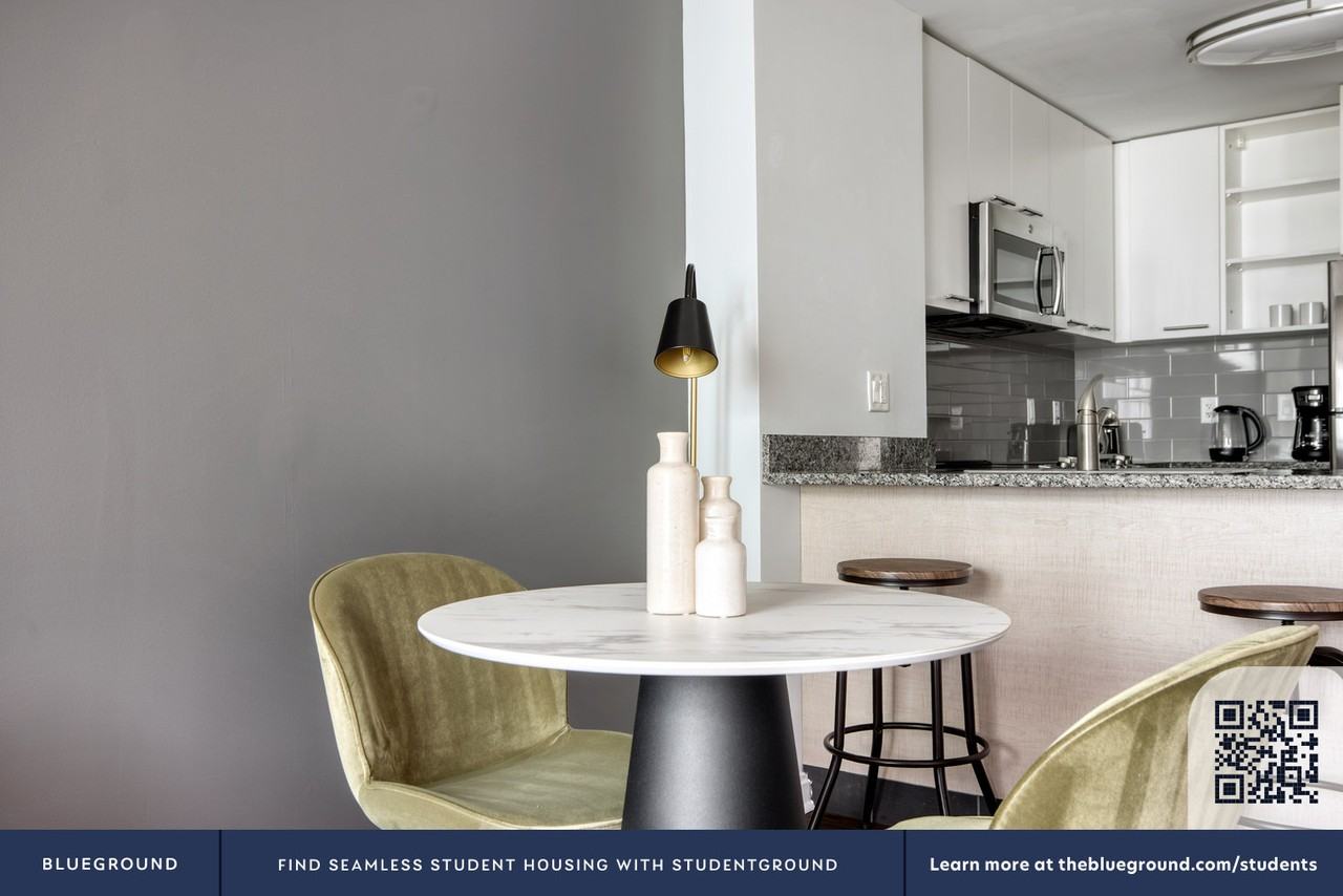 285 Third Street - Photo 7 of 109