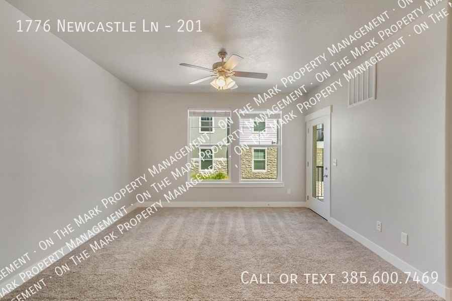 1776 W Newcastle Ln #201 - Photo 6 of 28