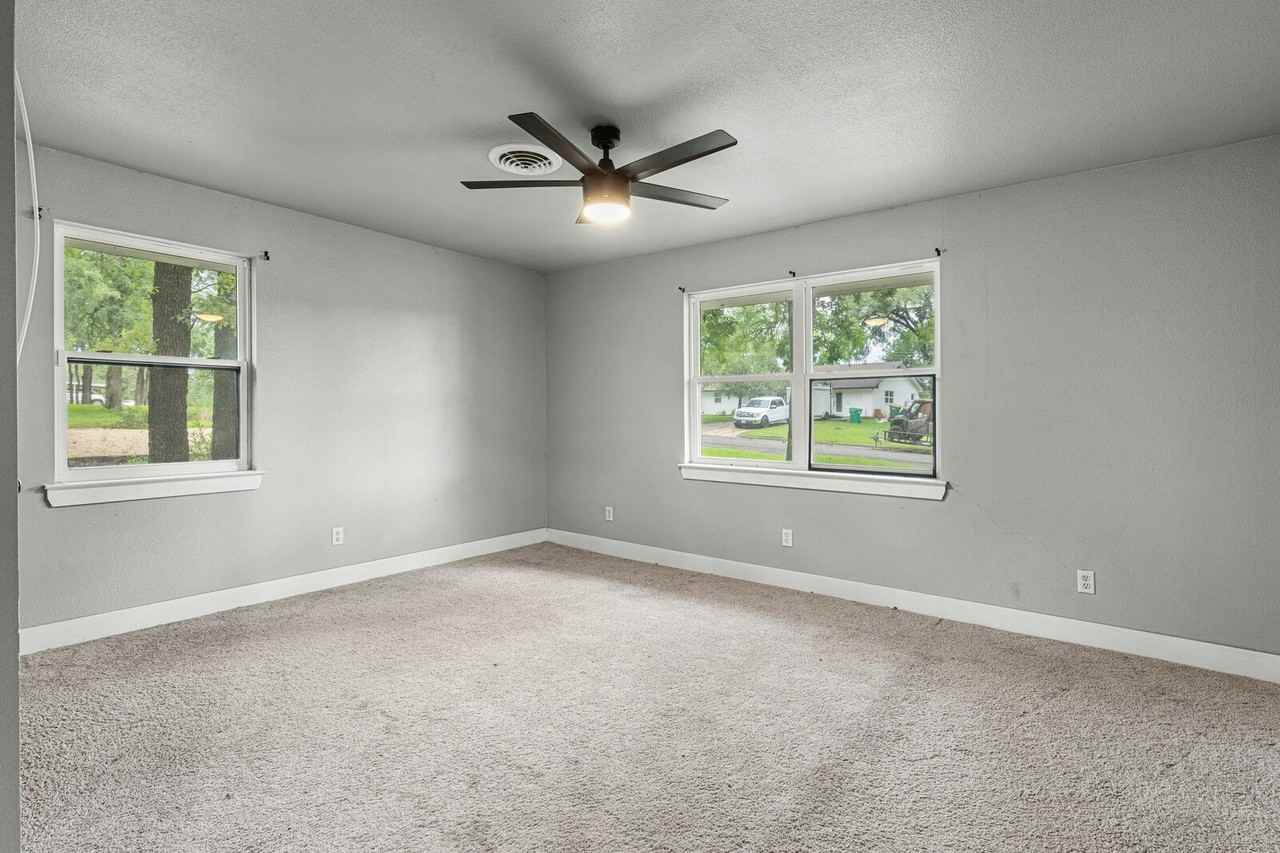 256 Candyce Drive, Unit 4 - Photo 4 of 9