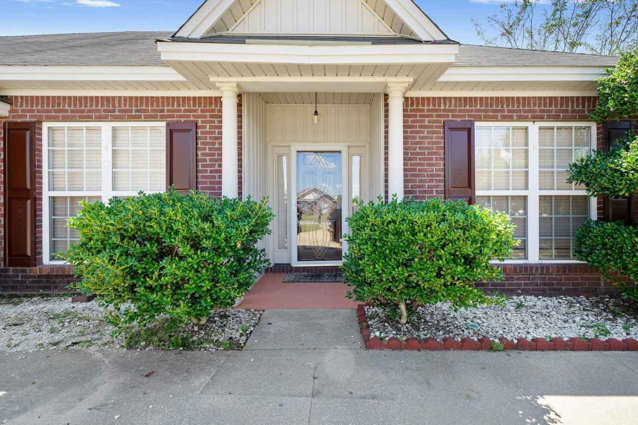 8205 Ryan Ridge Loop - Photo 3 of 38