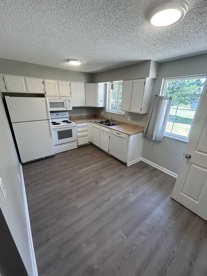 605-655 Harlan Street - Photo 2 of 15