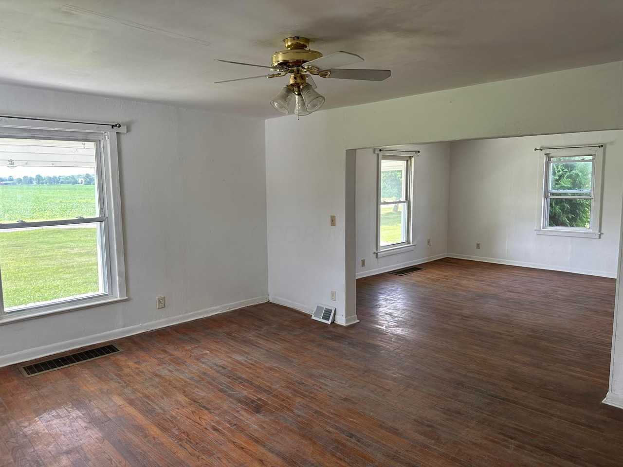 3388 Steamtown Rd - Photo 3 of 14