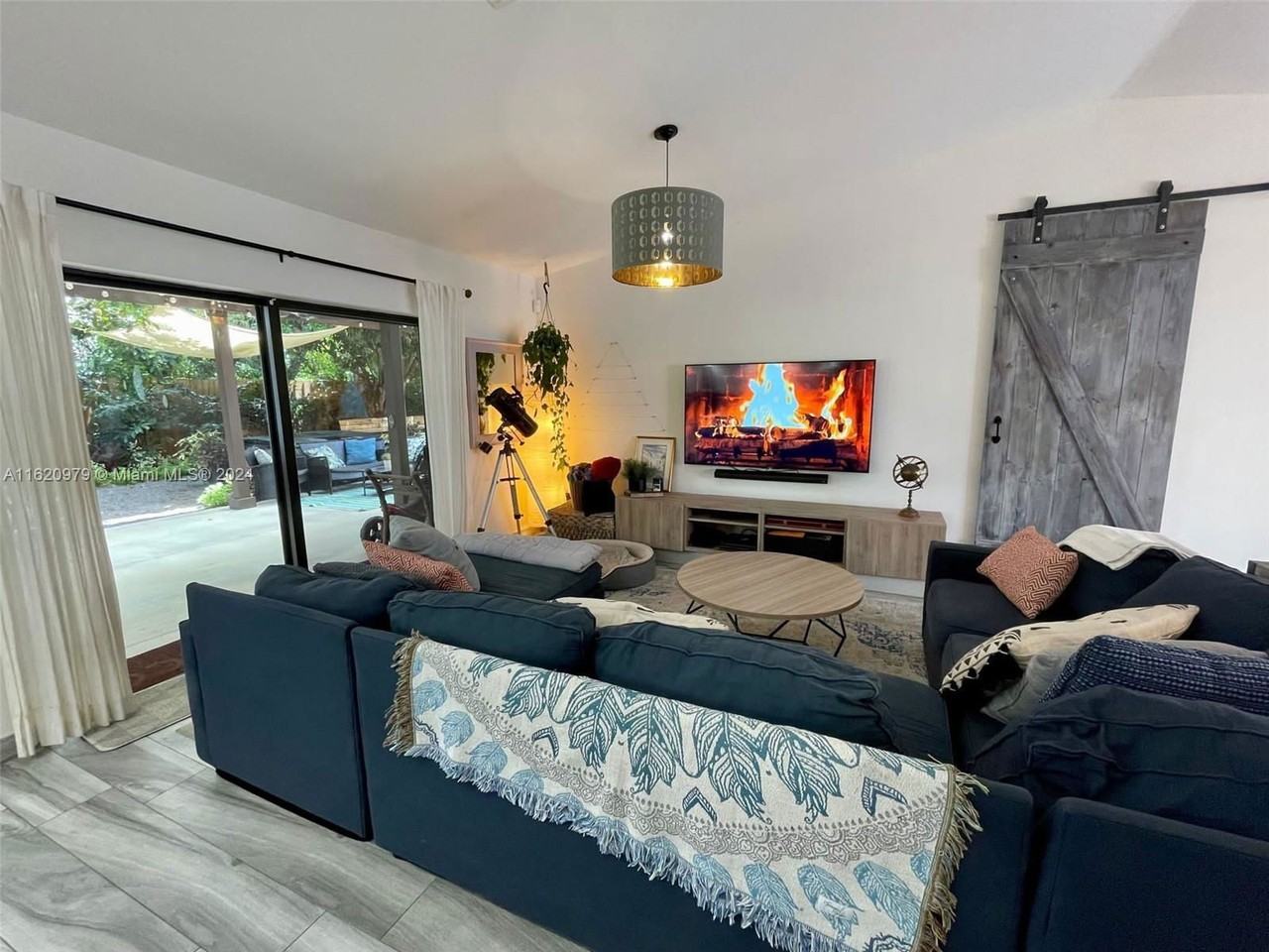 9301 Sw 165th St - Photo 3 of 8