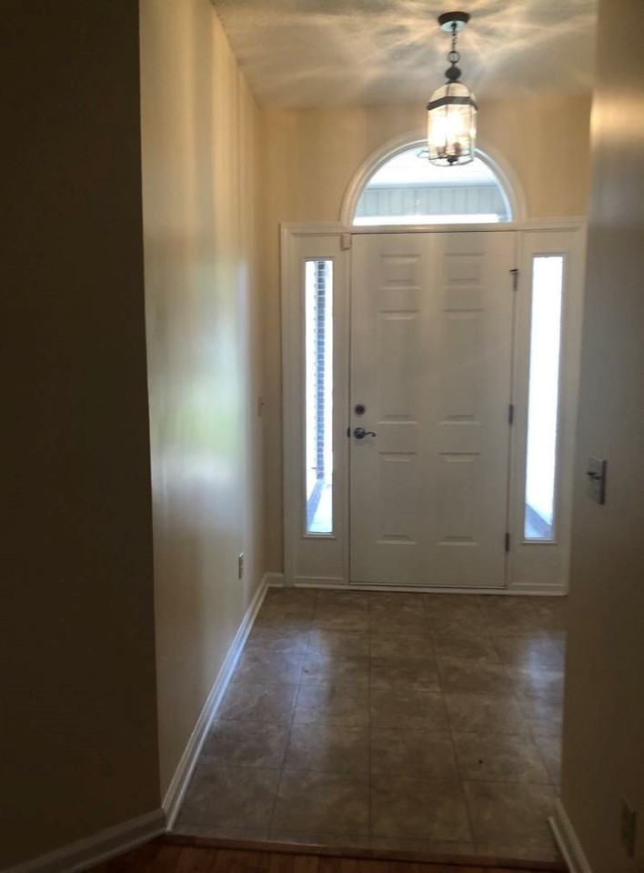 164 Princeton Dr - Photo 2 of 18