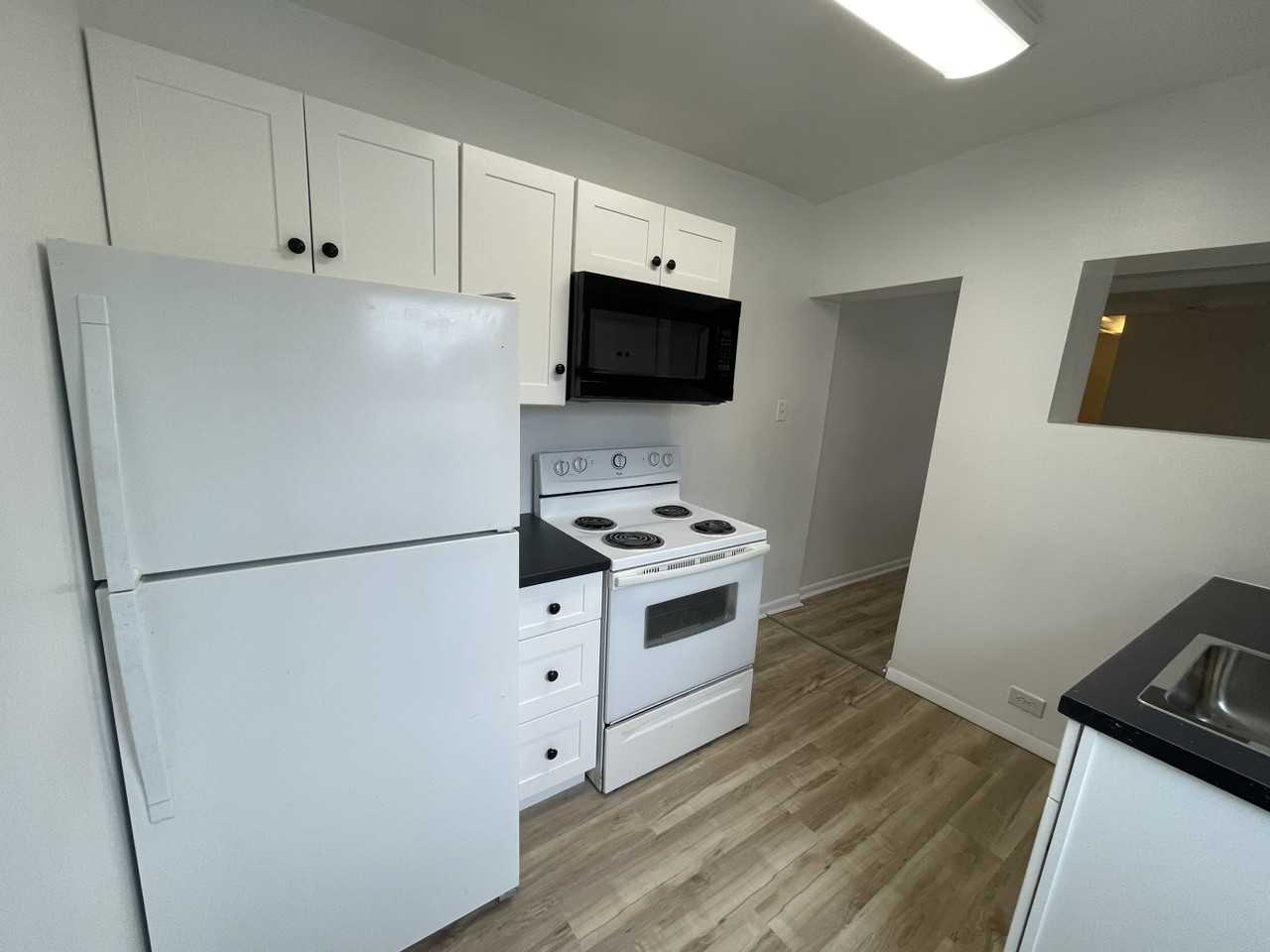 2421 Beechwood Blvd #B - Photo 6 of 21