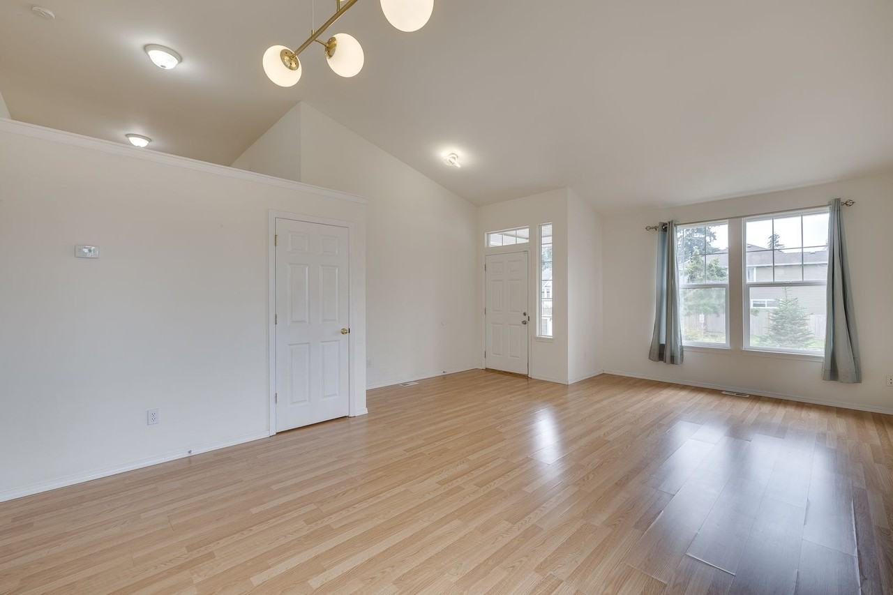 4517 221st Pl Sw - Photo 2 of 24