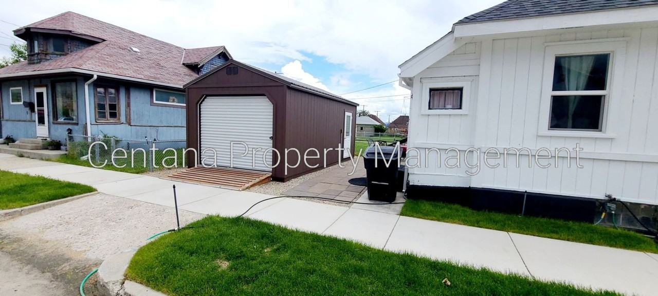 500 E Commercial Ave - Photo 2 of 29