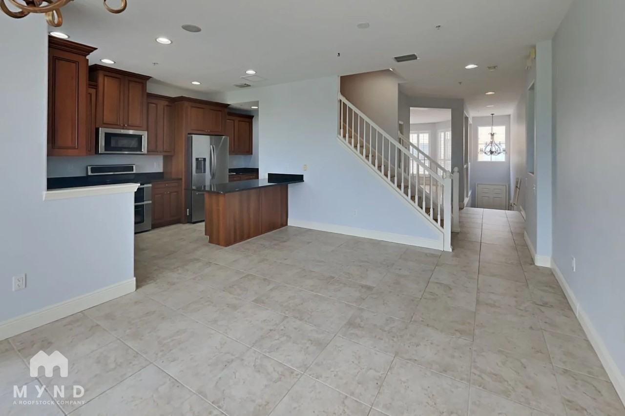 4320 Spinnaker Cove Ln - Photo 3 of 40