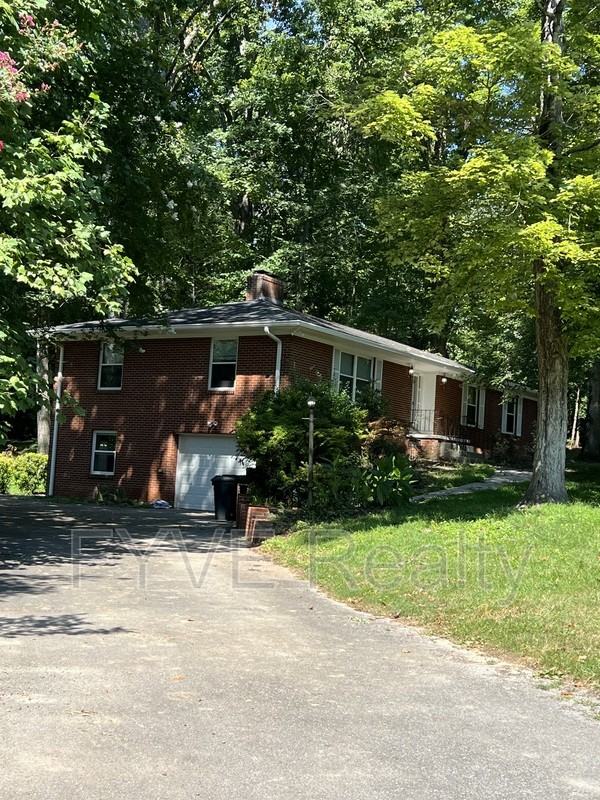 5801 Ridgewood Rd - Photo 2 of 46