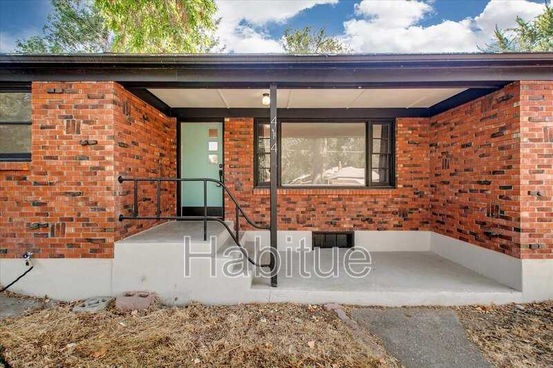 414 S Pond St - Photo 5 of 39