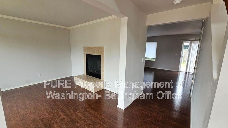 12090 Saint Andrews Ct - Photo 2 of 15