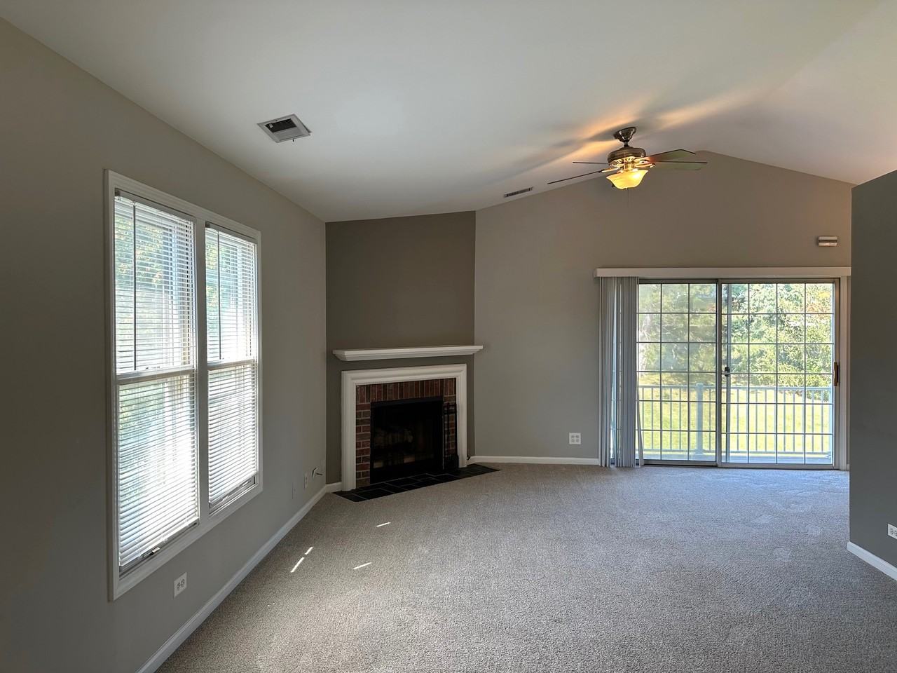 1889 Pebble Beach Cir #A - Photo 2 of 23