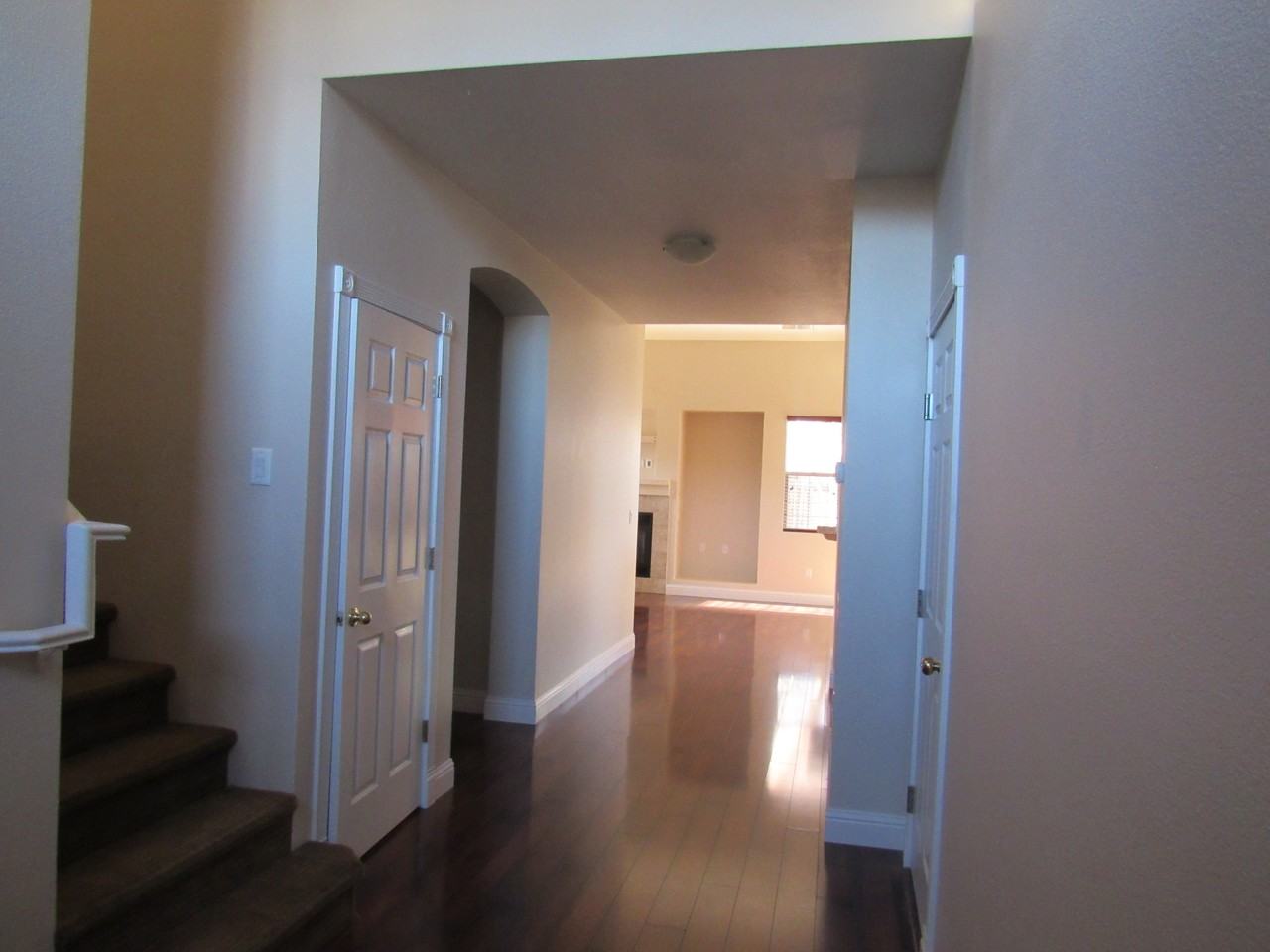 10215 Coyote Creek Dr - Photo 2 of 29