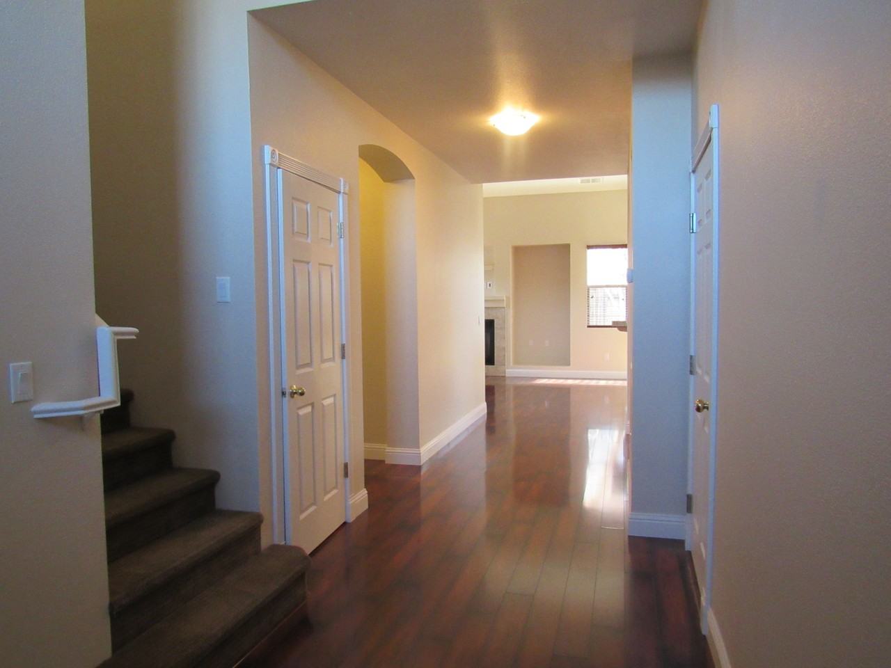 10215 Coyote Creek Dr - Photo 3 of 29
