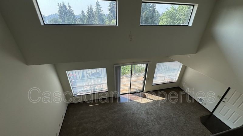 1555 Fircrest Ct Se - Photo 4 of 8