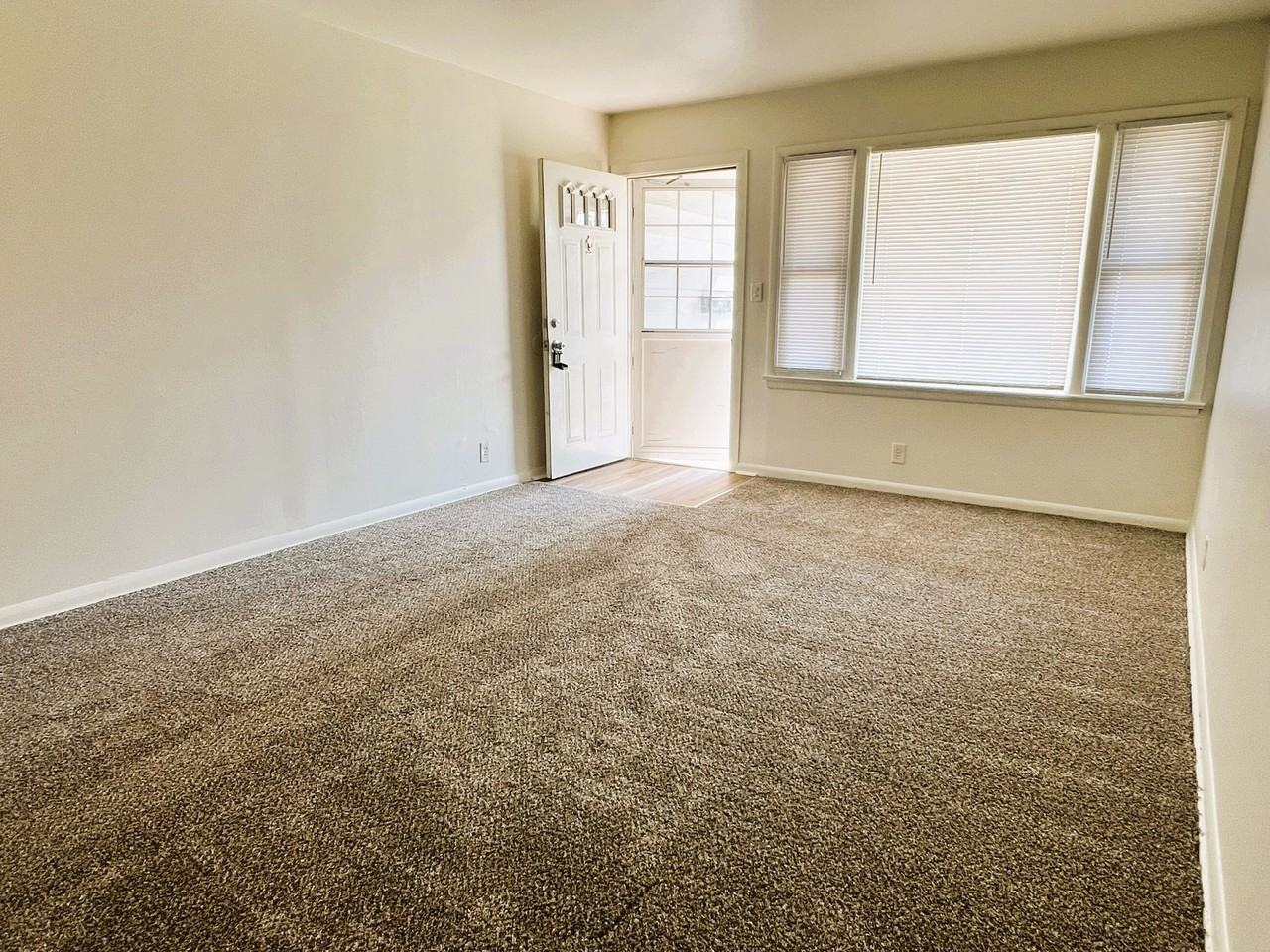 2649 N Estelle St - Photo 3 of 11