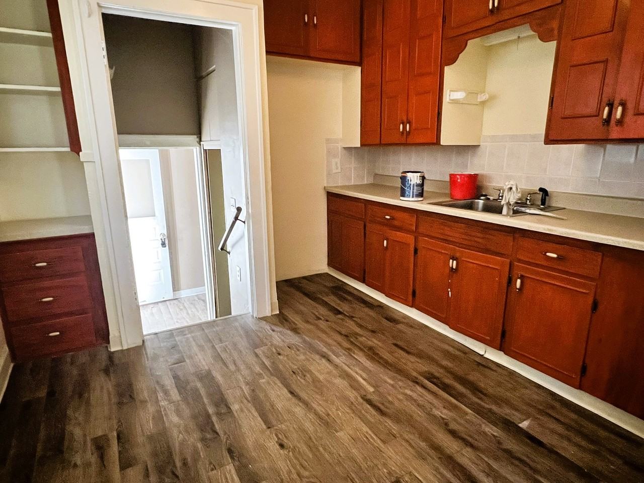 723 S Estelle St - Photo 3 of 13