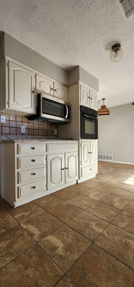 4813 Neely Ave - Photo 3 of 13